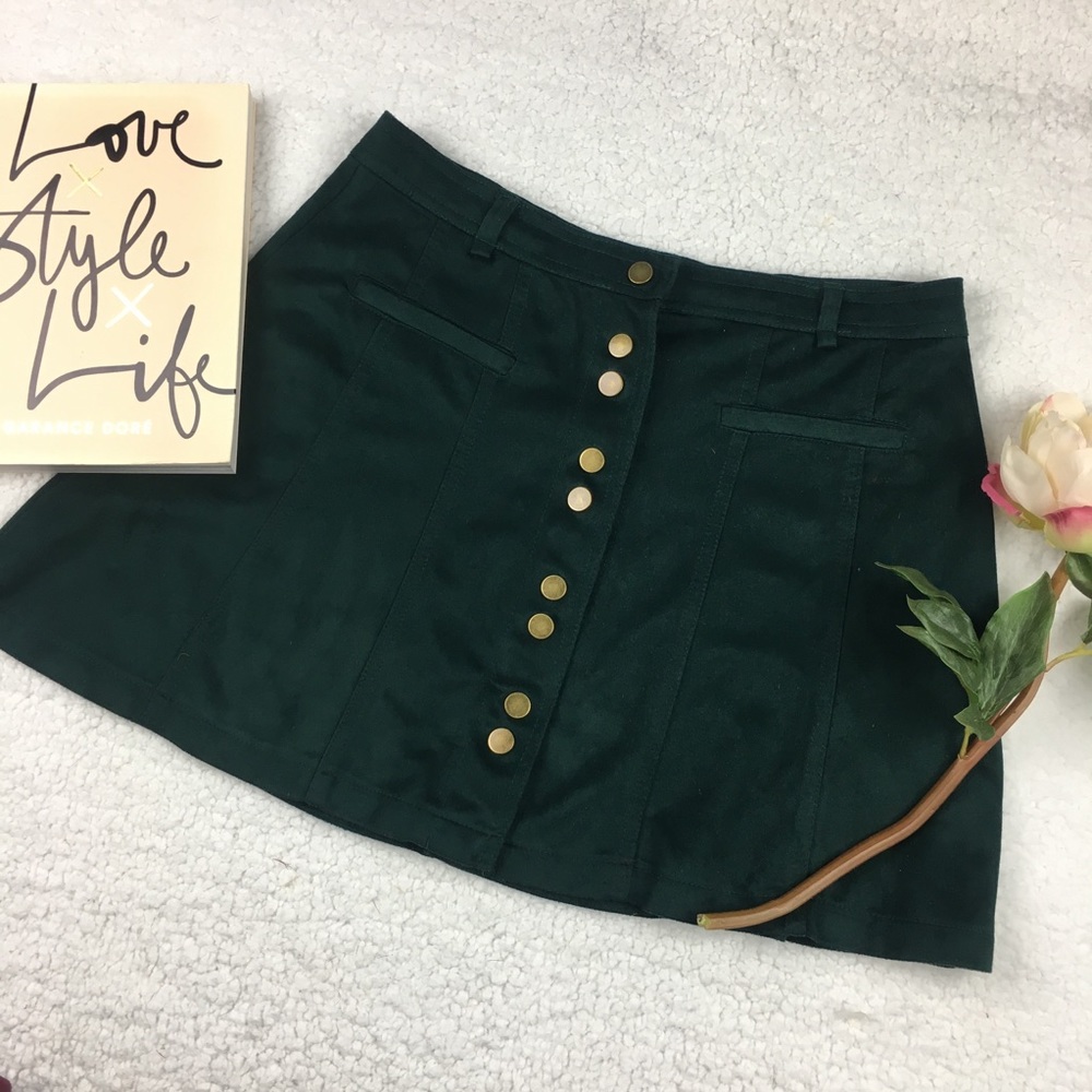 Zara Pine Green Suede Button Front Mini Skirt